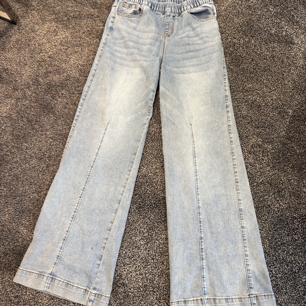 Women's Light Blue Wide-Leg Jeans